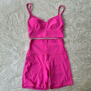 Lululemon Sports Bra and High Rise Short 6” set